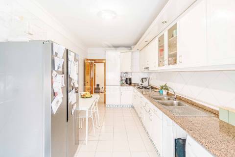 Apartamento t2 | são marcos | boas áreas