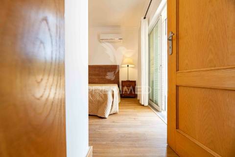 Apartamento duplex t2 em vilamoura, condomínio com piscina.