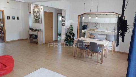 Excelente apartamento t3 em  feijó, almada