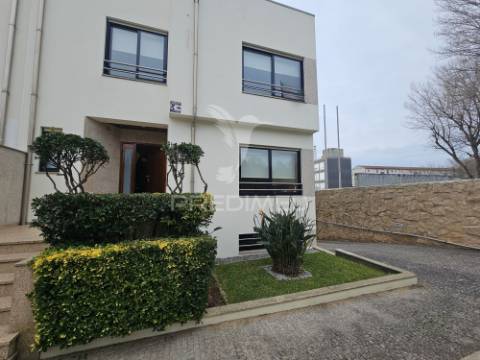 Moradia t4 + 2 pronta a habitar!