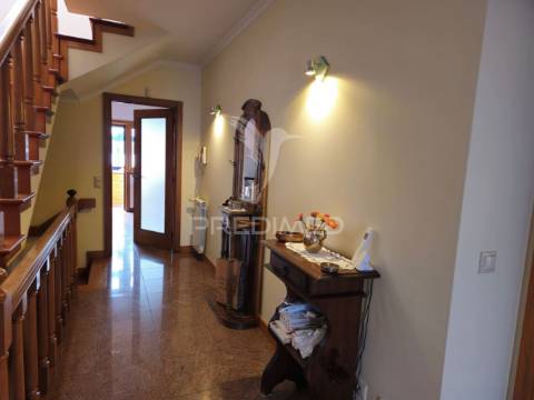 Moradia t4 + 2 pronta a habitar!