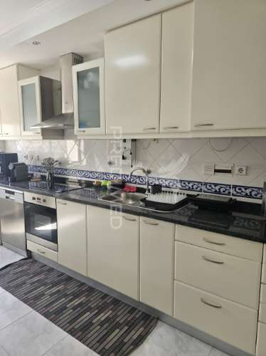 Apartamento t2+1 povoa de santa iria zona nobre