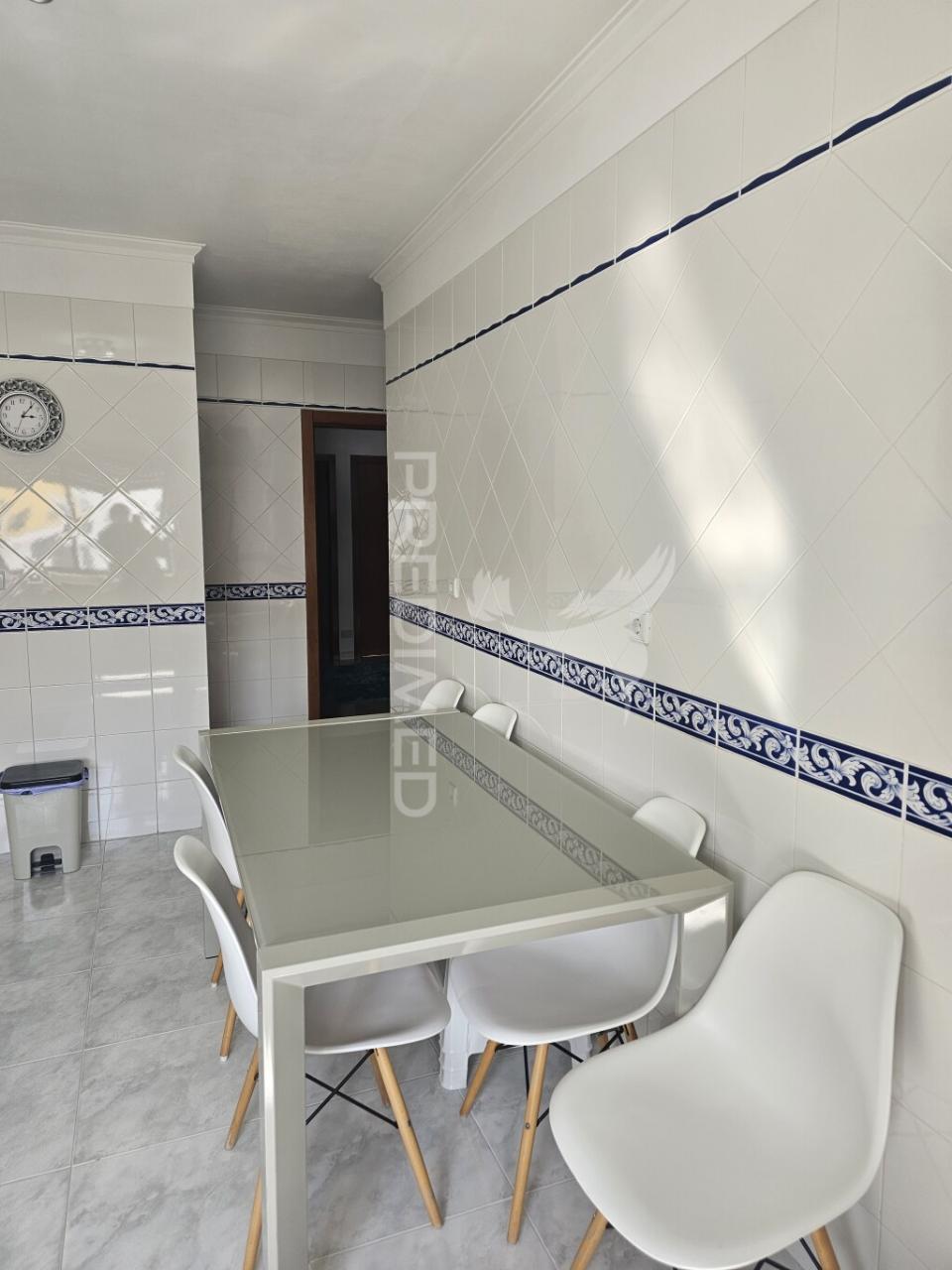 Apartamento t2+1 povoa de santa iria zona nobre