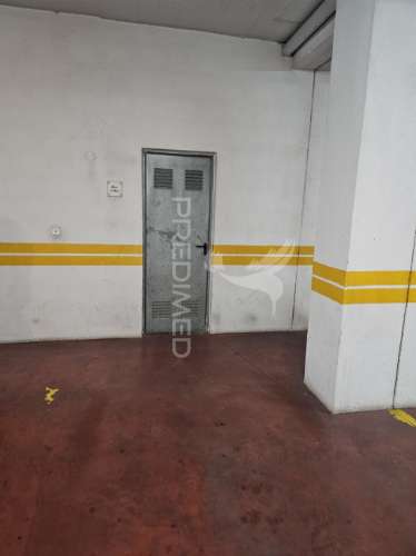 Apartamento t2+1 povoa de santa iria zona nobre