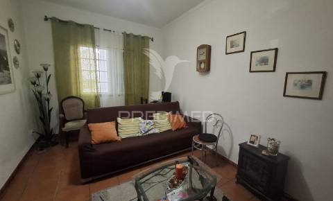 Moradia t3 em alpiarça.