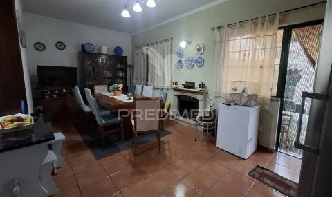 Moradia t3 em alpiarça.