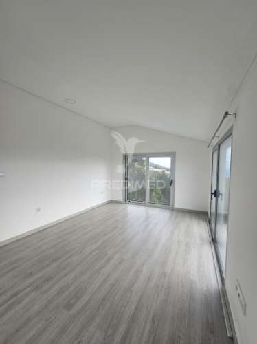 Moradia t3 nos prazeres