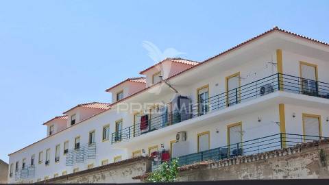 Apartamento t4, duplex em condomínio na vila de alpiarça.