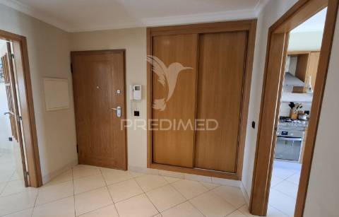 Apartamento t4, duplex em condomínio na vila de alpiarça.