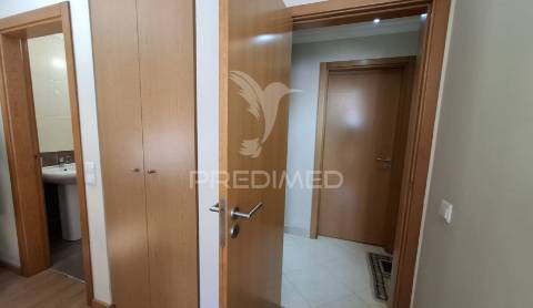 Apartamento t4, duplex em condomínio na vila de alpiarça.