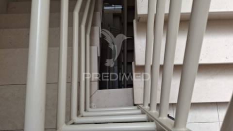 Apartamento t4, duplex em condomínio na vila de alpiarça.