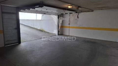 Apartamento t4, duplex em condomínio na vila de alpiarça.