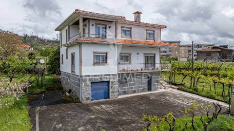 Fantástica moradia t5 em baião