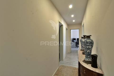 Requintado apartamento t2 totalmente remodelado