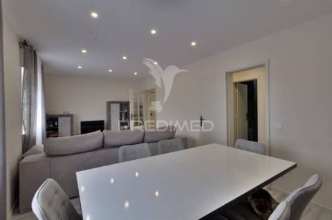 Requintado apartamento t2 totalmente remodelado