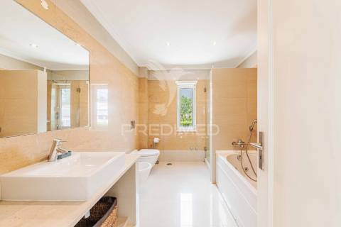 Moradia t4 beloura