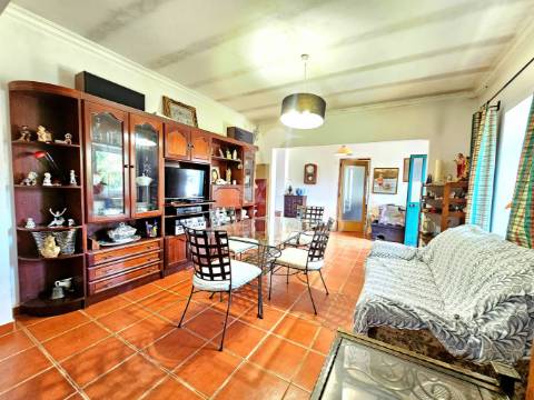 Moradia t3 com quintal em castro verde