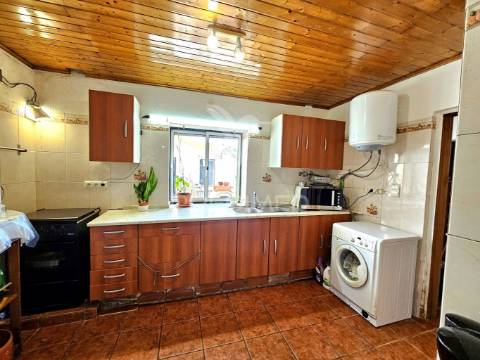 Moradia t3 com quintal em castro verde