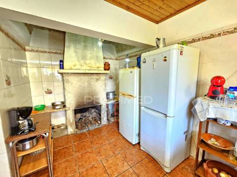 Moradia t3 com quintal em castro verde