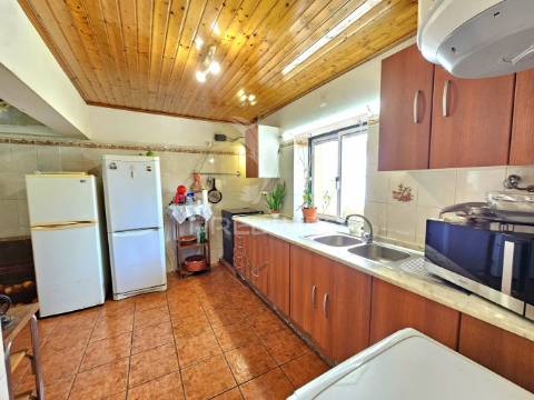 Moradia t3 com quintal em castro verde