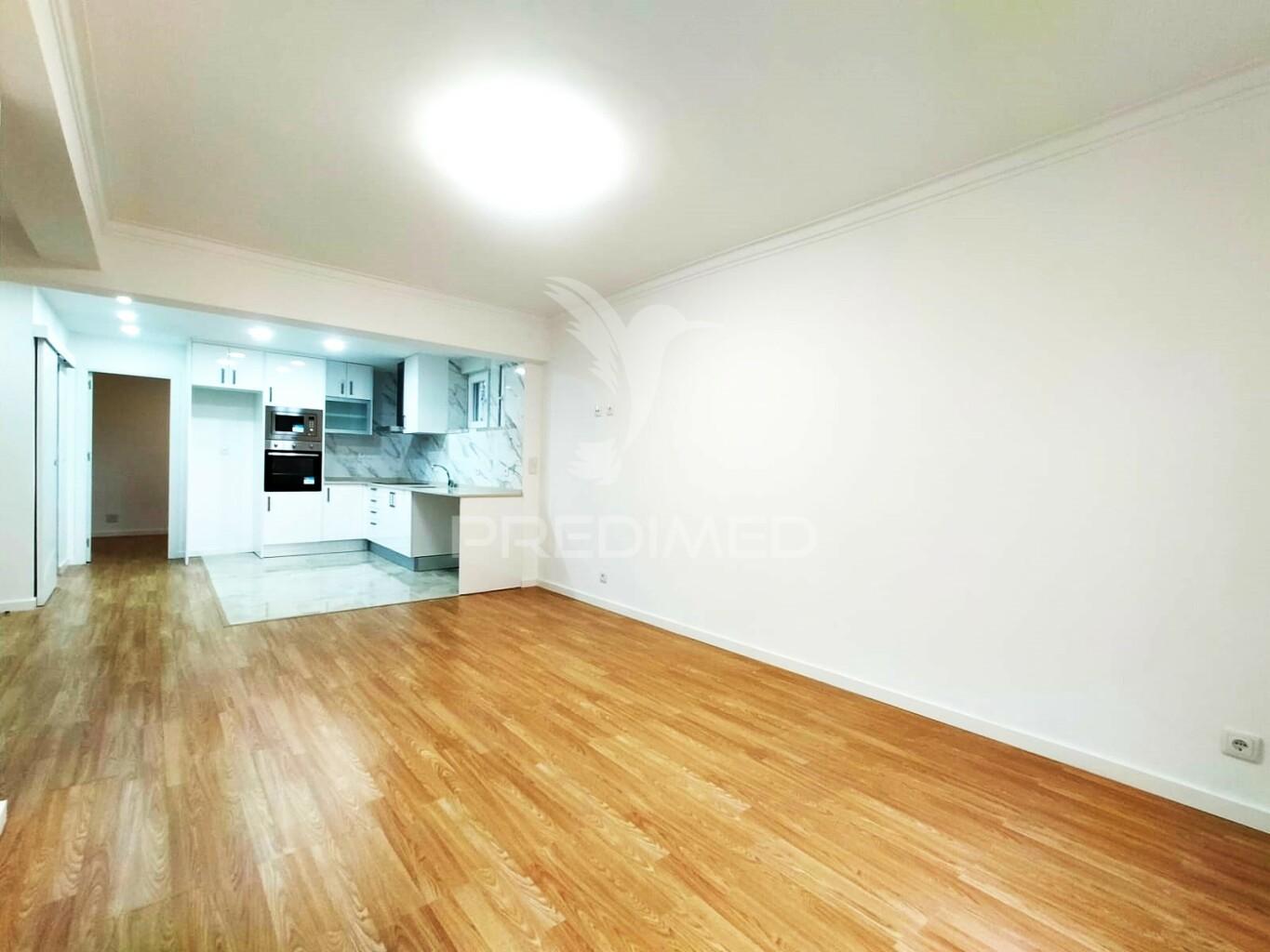 Apartamento t2 | remodelado | tapada mercês | sintra