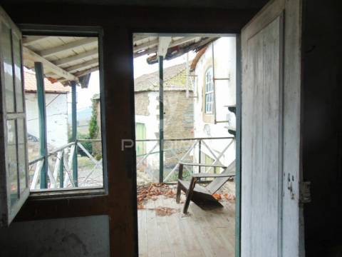 Quinta 14ha - região demarcada do douro vinhateiro