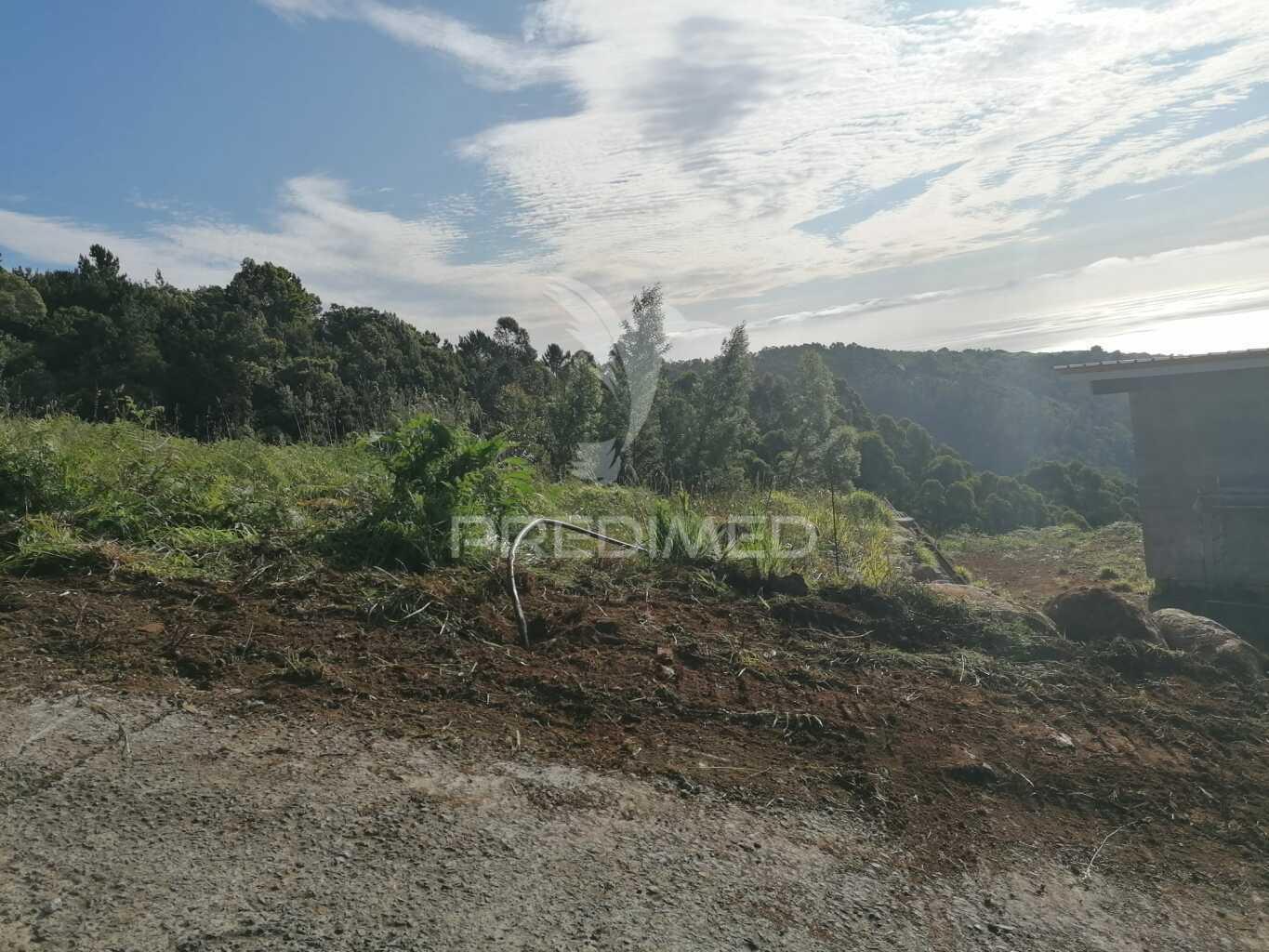 Terreno para construção vista mar em santa cruz - madeira