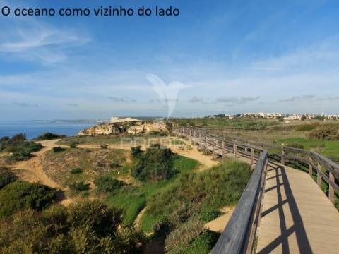 Entre o céu a terra e o mar 300m2 sua moradia de luxo, lagos