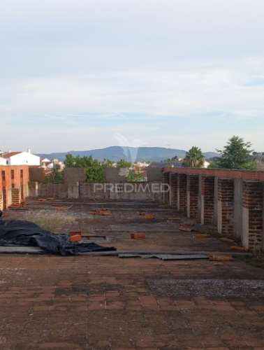 Armazém em redondo