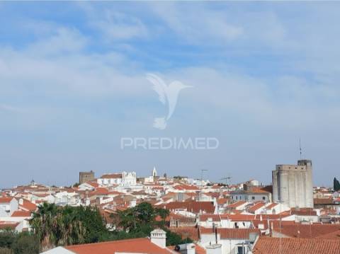 Armazém em redondo