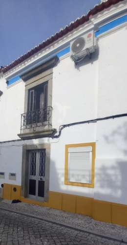 Rès de chão t2 com quintal