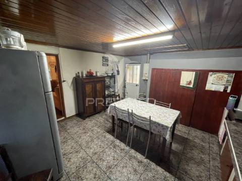 Moradia t2  zona do cruzal