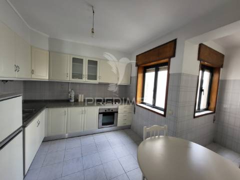 Apartamento t2 no centro de macedo de cavaleiros.