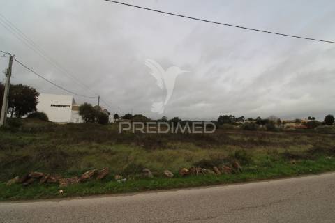 Grande terreno em ral2, para atividades económicas sintra