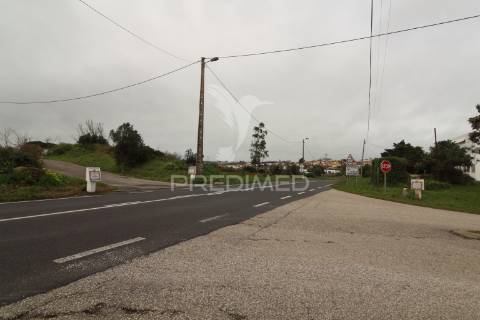 Grande terreno em ral2, para atividades económicas sintra