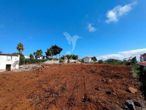 Terreno plano c/ ruína