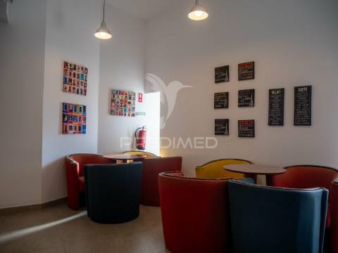 Restaurante com projeto para transformar em moradia t3 - beringel