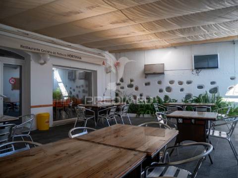 Restaurante com projeto para transformar em moradia t3 - beringel