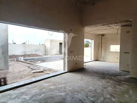 Moradia isolada t5, c/piscina e garagem, galeotas - azeitão