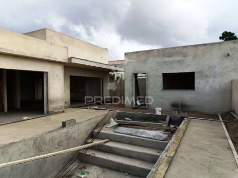 Moradia isolada t5, c/piscina e garagem, galeotas - azeitão