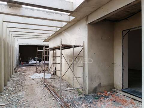 Moradia isolada t5, c/piscina e garagem, galeotas - azeitão