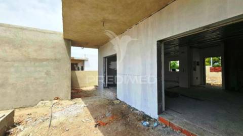 Moradia isolada t3 c/piscina e garagem, brejos de azeitão