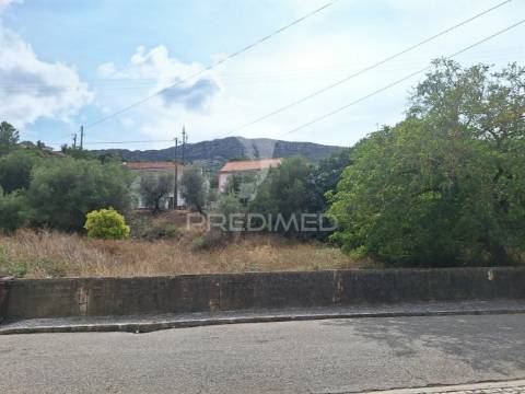 Magnifico espaço comercial, localizado em minde - alcanena