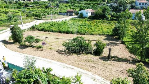 Terreno para construção de moradias multifamiliar