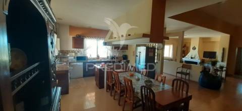 Quinta de 1,06 ha com moradia t4 em santa luzia – ourique