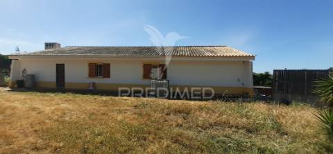 Quinta de 1,06 ha com moradia t4 em santa luzia – ourique