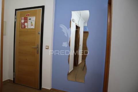 Moderno t2 em vila real de santo antónio, com garagem