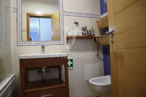 Moderno t2 em vila real de santo antónio, com garagem