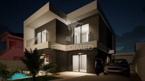Moradia t4 com piscina nas quintinhas