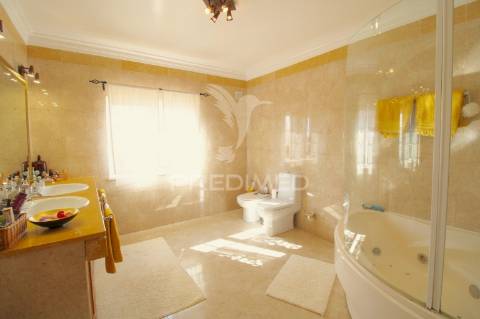 Moradia com piscina